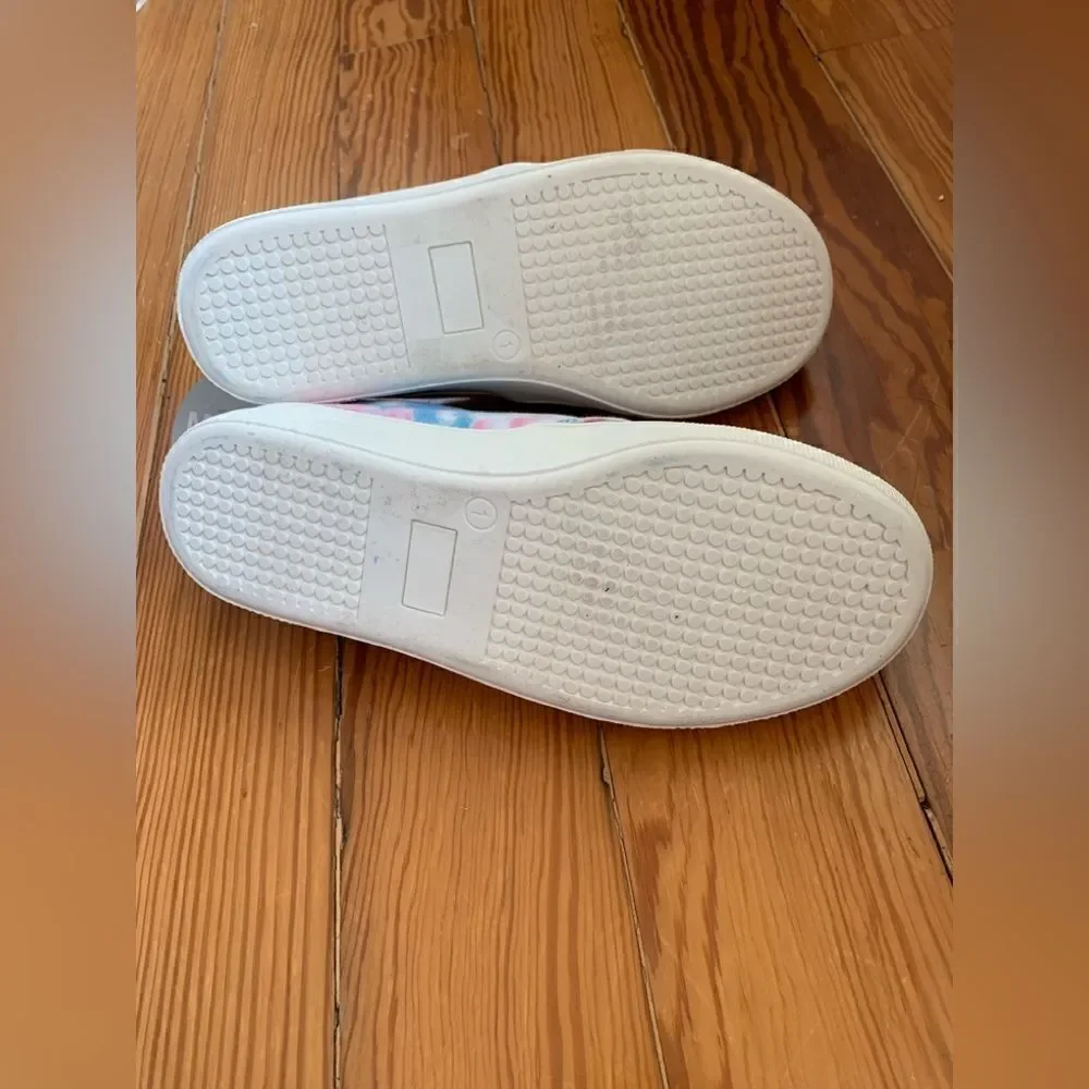 NWT Girls Gap Sneakers
